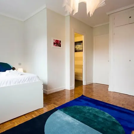 Soroeta By Smiling Apartament *